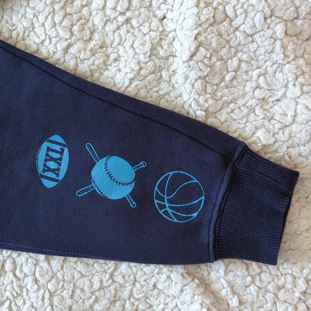COPY - Roots 3T sweatpants - Picture 3 of 7